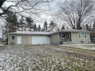 3150 Dodgeson Rd, Alexander, NY 14005