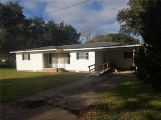 305 Frances St, Welsh, LA 70591