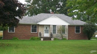 4323 N Roussey Rd, Woodburn, IN 46797