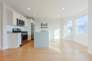 375 Dorchester St Unit 3, Boston, MA 02127