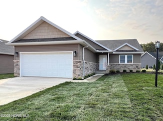 987 Greenbrier Rd, Upper Sandusky, OH 43351