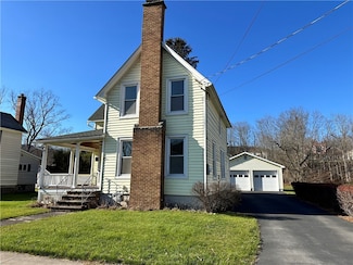 69 Liberty St, Walton, NY 13856