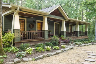 2610 Hollow Ln, Signal Mountain, TN 37377