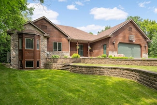 18510 Pheasant Ridge Rd, Prior Lake, MN 55372
