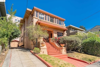 3531 Lakeshore Ave, Oakland, CA 94610