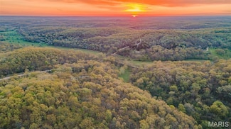 830 Oak Valley Rd, Linn Creek, MO 65052