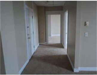 11 Lawrence St Unit 605, Lawrence, MA 01840