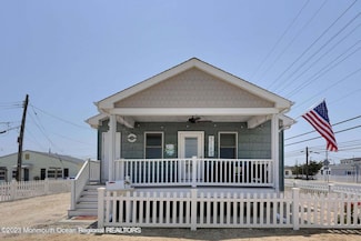 39 E Penguin Way, Lavallette, NJ 08735