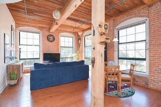 14 Sanford St Unit 22, Medway, MA 02053