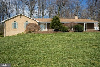 11410 Meadowlark Dr, Ijamsville, MD 21754