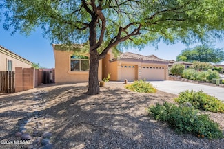 430 N Old Camp Ln, Sahuarita, AZ 85629