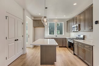 10976 S Lake Run Rd Unit 159, South Jordan, UT 84009