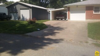 310 E Kentucky St, Windsor, MO 65360