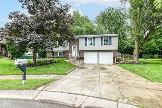 317 Heritage Ct, Fishers, IN 46038