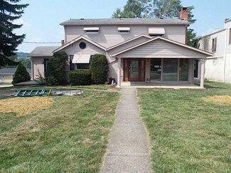 426 8th Ave, Sutersville, PA 15083