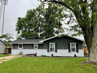 349 Woodland Dr Unit 1, Chatham, IL 62629