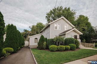695 Asbury St, New Milford, NJ 07646