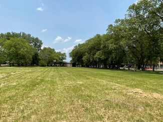 1100 W Kennedy Rd, Braidwood, IL 60408