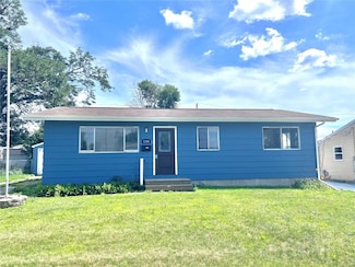 1705 Texas Ave NE, Cedar Rapids, IA 52402