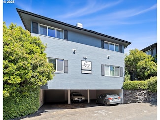 1823 NE Multnomah St Unit 21, Portland, OR 97232
