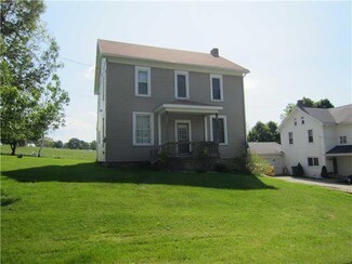2195 W Bakersville Edie Roa, Jefferson Township - Som, PA 15501