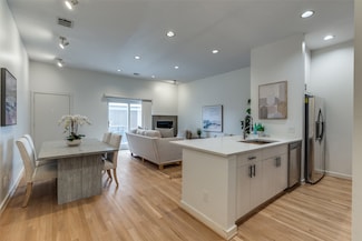4125 Cole Ave Unit 14D, Dallas, TX 75204