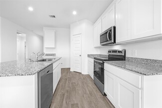 2049 Woodlark Way, Sealy, TX 77474