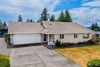 1533 E 33rd St, Bremerton, WA 98310