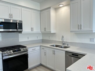 154 Tarragon Way, Upland, CA 91786