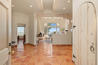 28 Camino Caballos Spur, Lamy, NM 87540