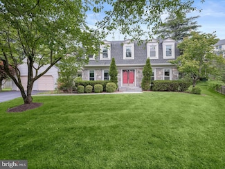 7704 Zulima Ct, Bethesda, MD 20817