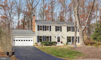 11233 Hunting Horn Ln, Reston, VA 20191