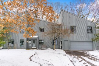 1360 Sunset Rd, Ann Arbor, MI 48103