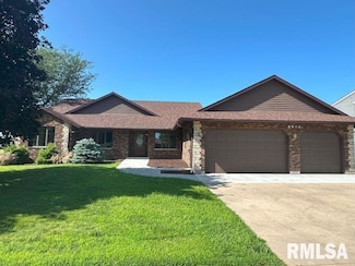 1109 Brookview Dr, de Witt, IA 52742