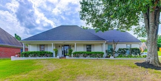 1937 Ada Ln, Cordova, TN 38016