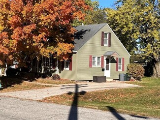 107 N Harrison St, Salem, IN 47167