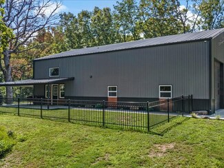 19475 Cotton Ln, Garfield, AR 72732