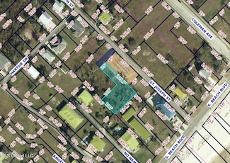 107 Saint Joseph St, Waveland, MS 39576