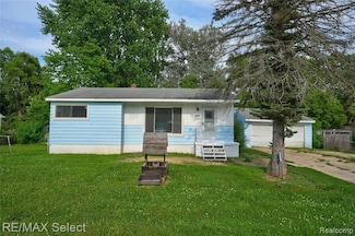 1413 Martha Ave, Burton, MI 48509