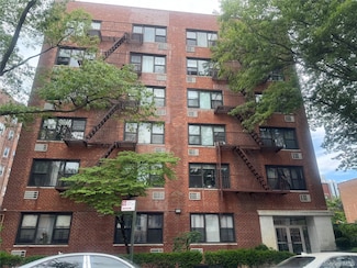76-26 113th St Unit 6H, Forest Hills, NY 11375