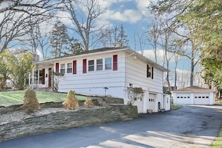 10 Glenbrook Rd, Monsey, NY 10952