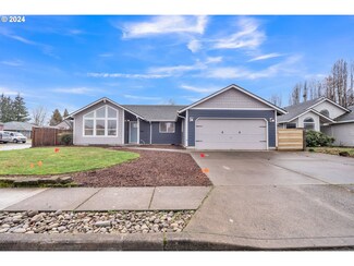 1463 SE 11th Loop, Canby, OR 97013
