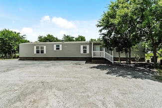 205 Arrowhead Cove, Niederwald, TX 78640