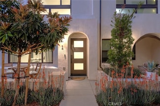 2927 Exposition Place Unit 1, Los Angeles, CA 90018