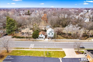 2407 N North St, Peoria, IL 61604
