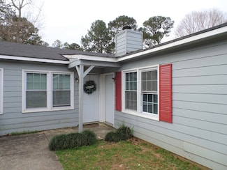 107 Wynnwood Dr Unit B, Lagrange, GA 30240