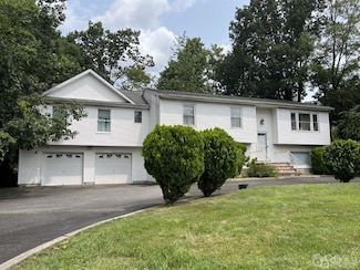 868 Inman Ave, Edison, NJ 08820