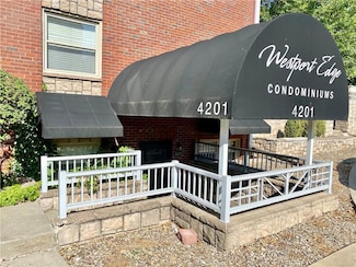 4211 Clark Ave Unit 2, Kansas City, MO 64111