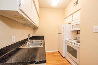 2818 Nueces St Unit 311, Austin, TX 78705