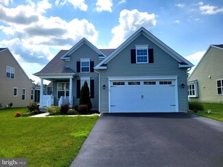 77 Augusta National Dr, Magnolia, DE 19962